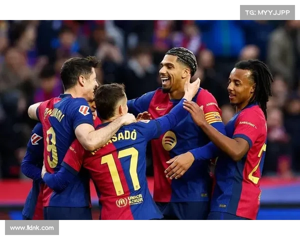 西甲豪门激战上演经典对决 巴萨皇马巅峰对决再度点燃斗志 西甲豪门激战上演经典对决 巴萨皇马巅峰对决再度点燃斗志