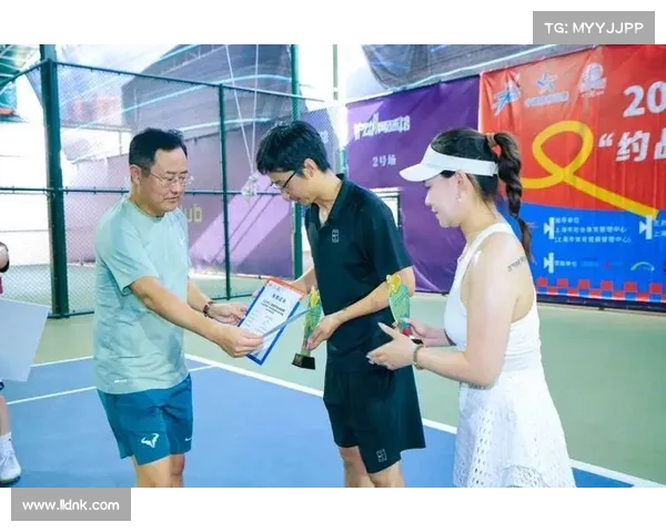 网球比赛主持技巧与赛事解说风格分析:打造专业与激情兼备的赛事现场气氛 网球比赛主持技巧与赛事解说风格分析:打造专业与激情兼备的赛事现场气氛